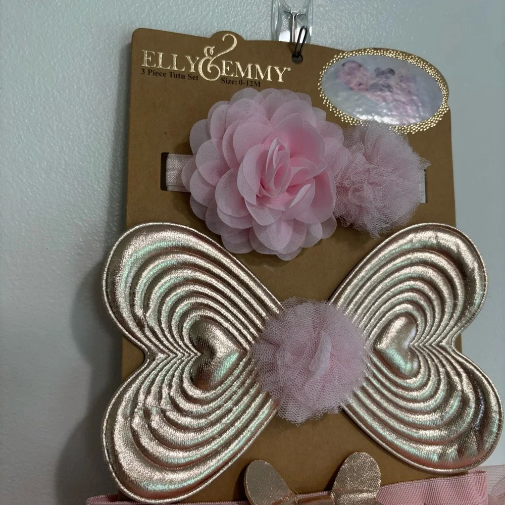 Elly & Emmy tutu and wings set for newborn baby girl nwt
